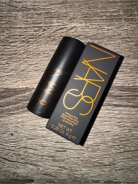 NARS SCULPTING STICK ☀️